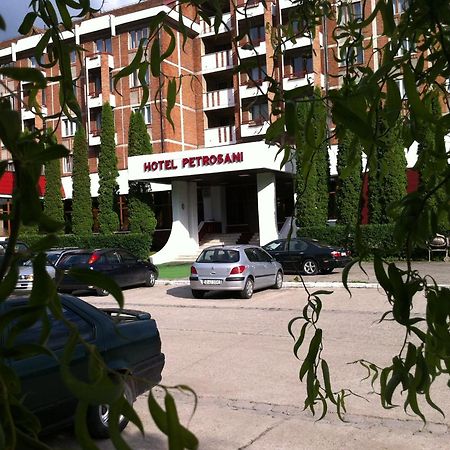 Petrosani Camere De Inchiriat - Hotel Petroshani Srl Extérieur photo