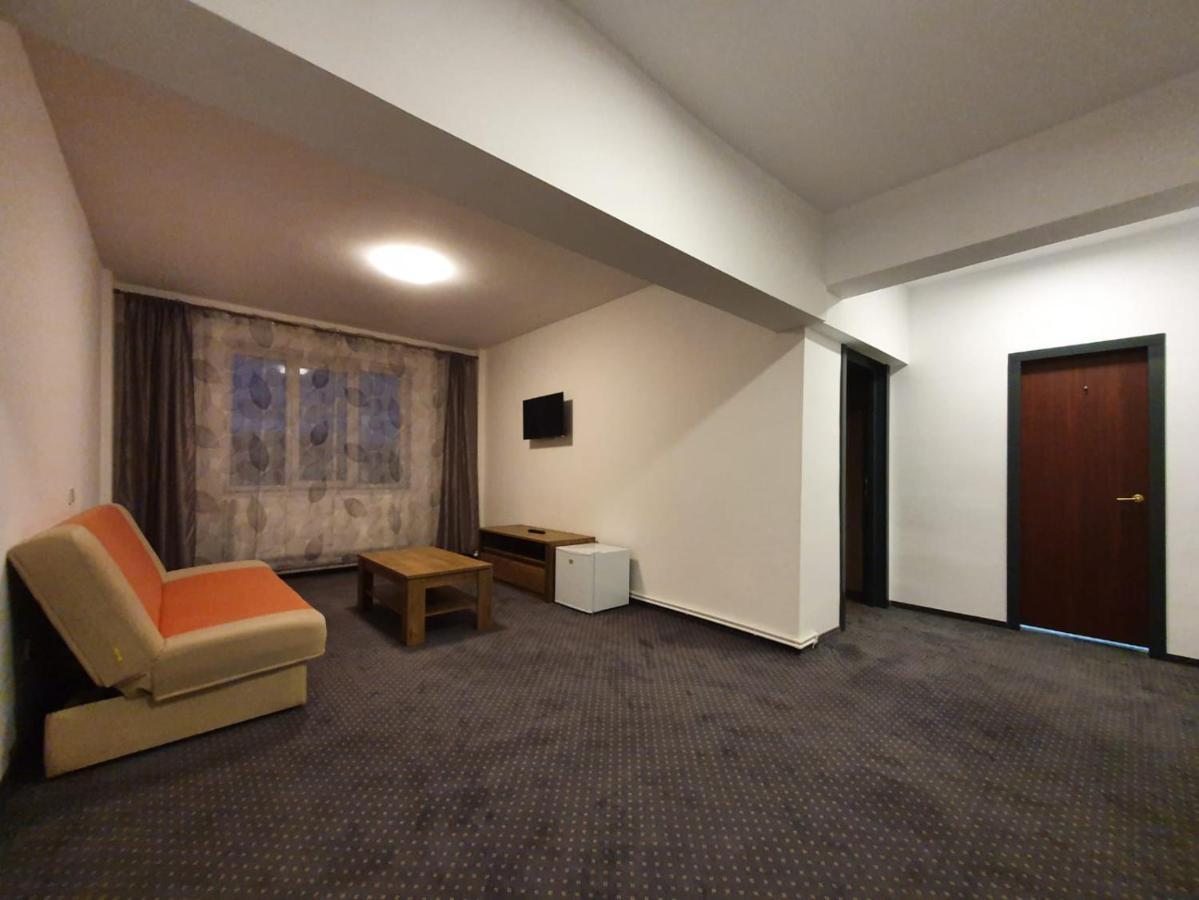 Petrosani Camere De Inchiriat - Hotel Petroshani Srl Extérieur photo