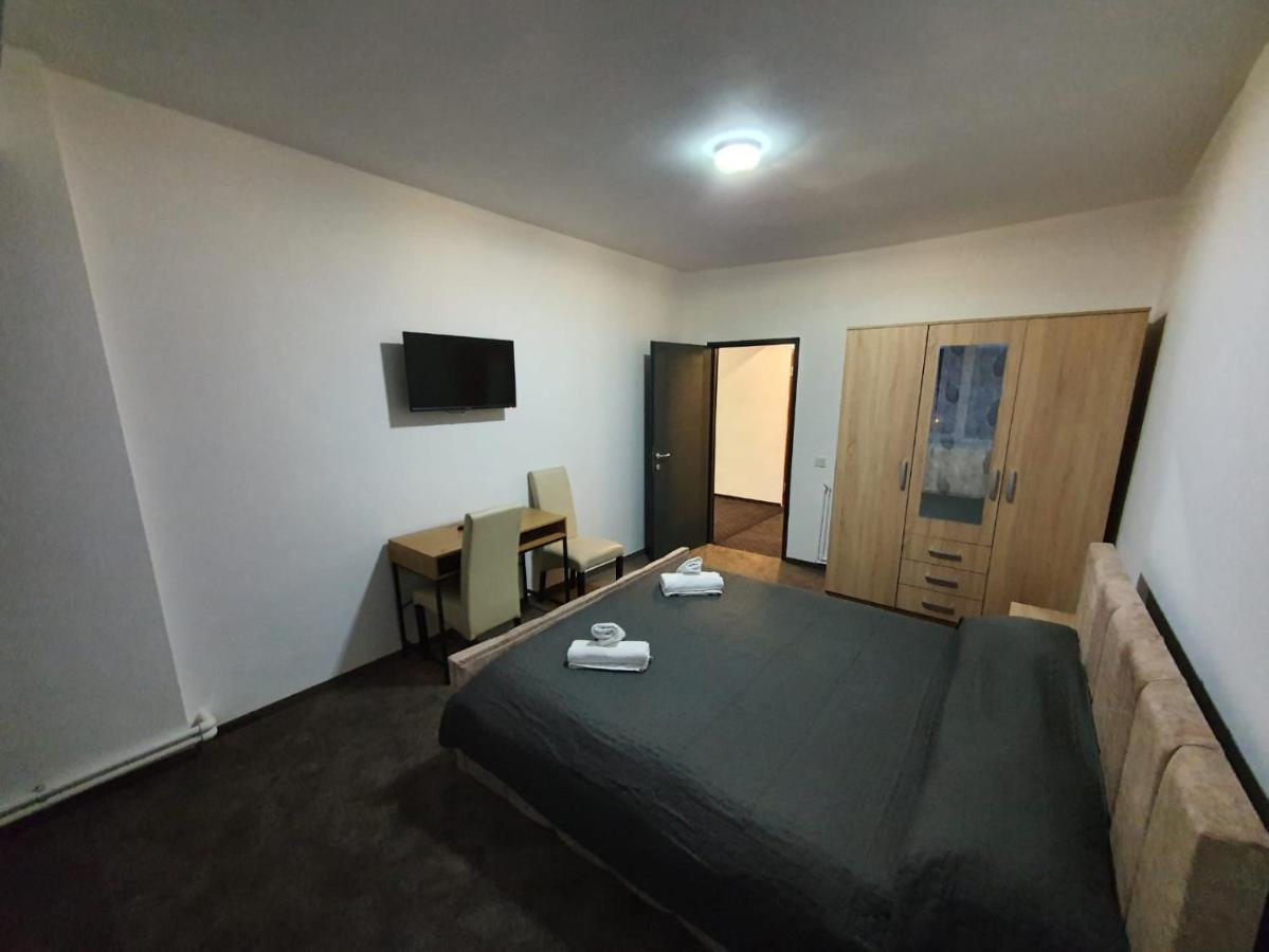 Petrosani Camere De Inchiriat - Hotel Petroshani Srl Extérieur photo
