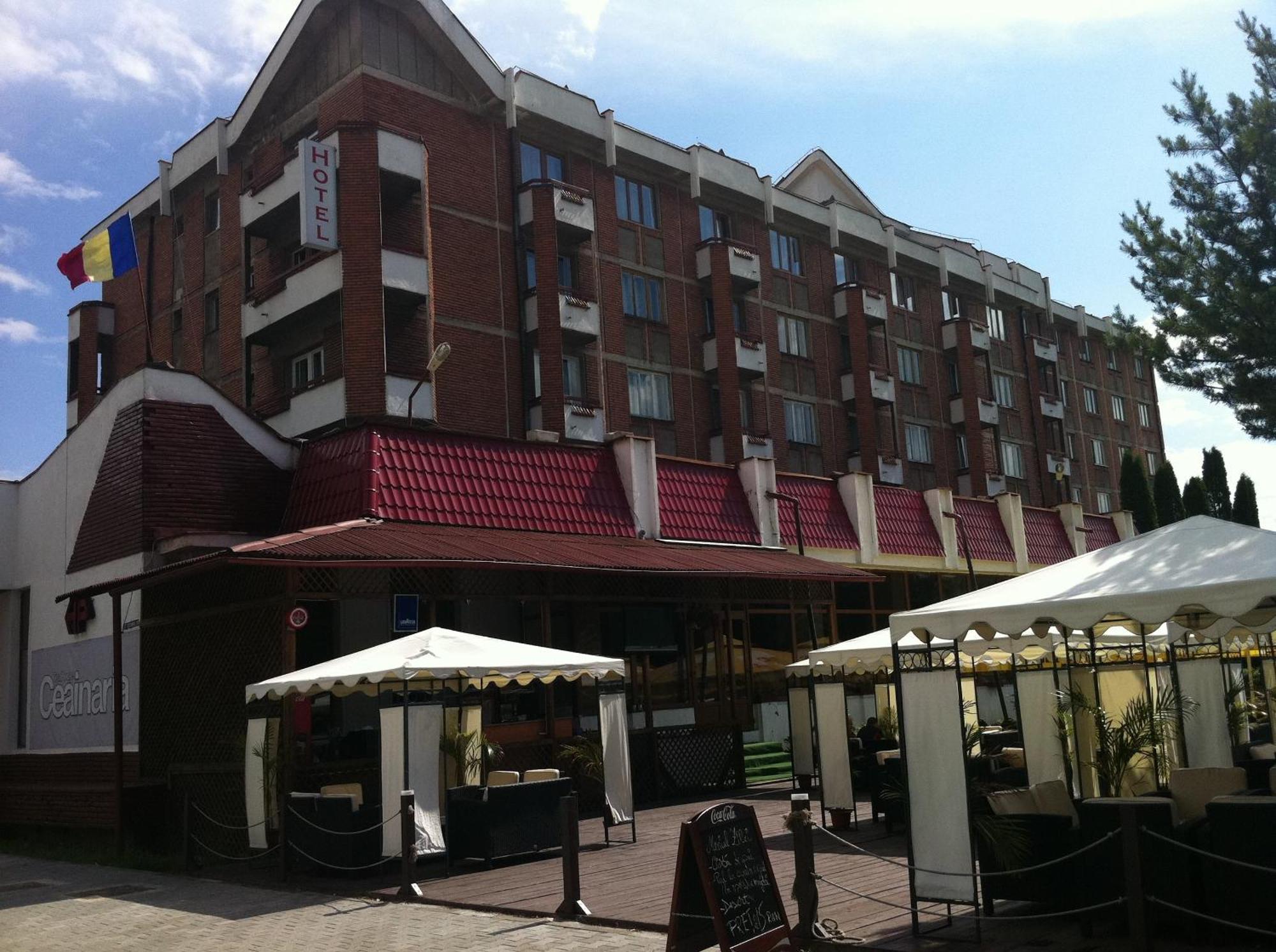 Petrosani Camere De Inchiriat - Hotel Petroshani Srl Extérieur photo
